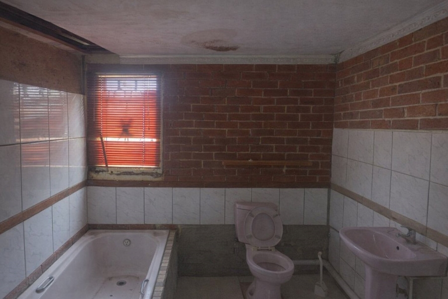 2 Bedroom Property for Sale in Botshabelo Free State